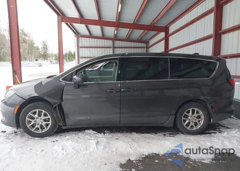 2017 Chrysler Pacifica Touring из США, поврежденный, VIN 2C4RC1DG0HR770874